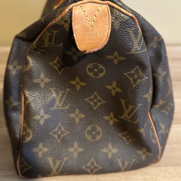 Louis Vuitton Speedy 30 Hand Bag - Picture 2 of 9